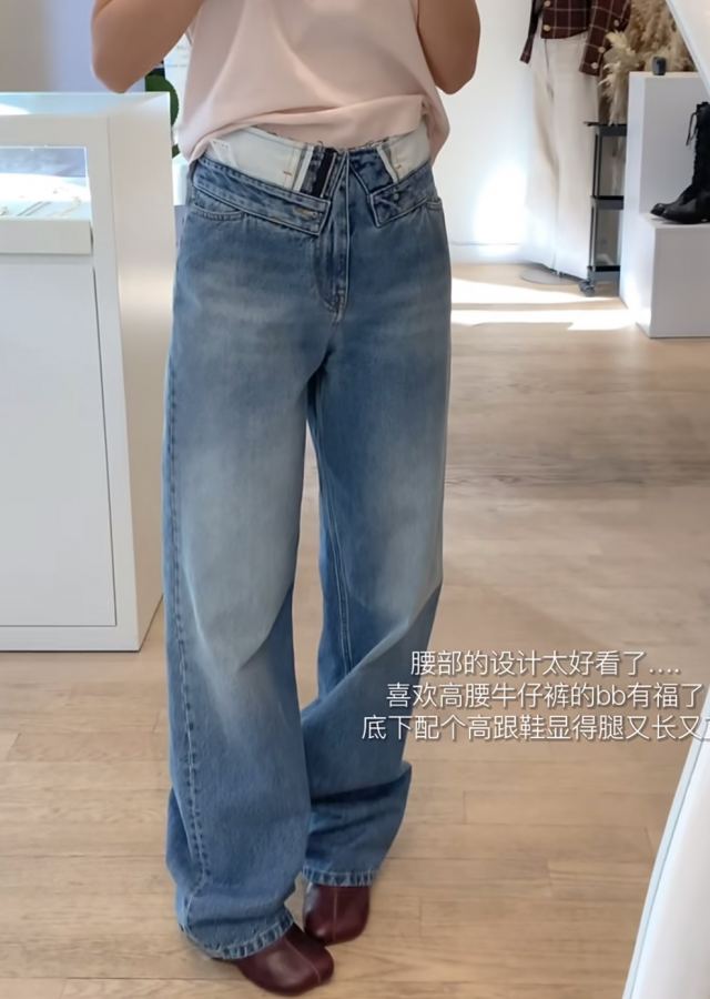 1:1 Replica MM6 Women Upper body effect — AAA Quality Replica — photo 6