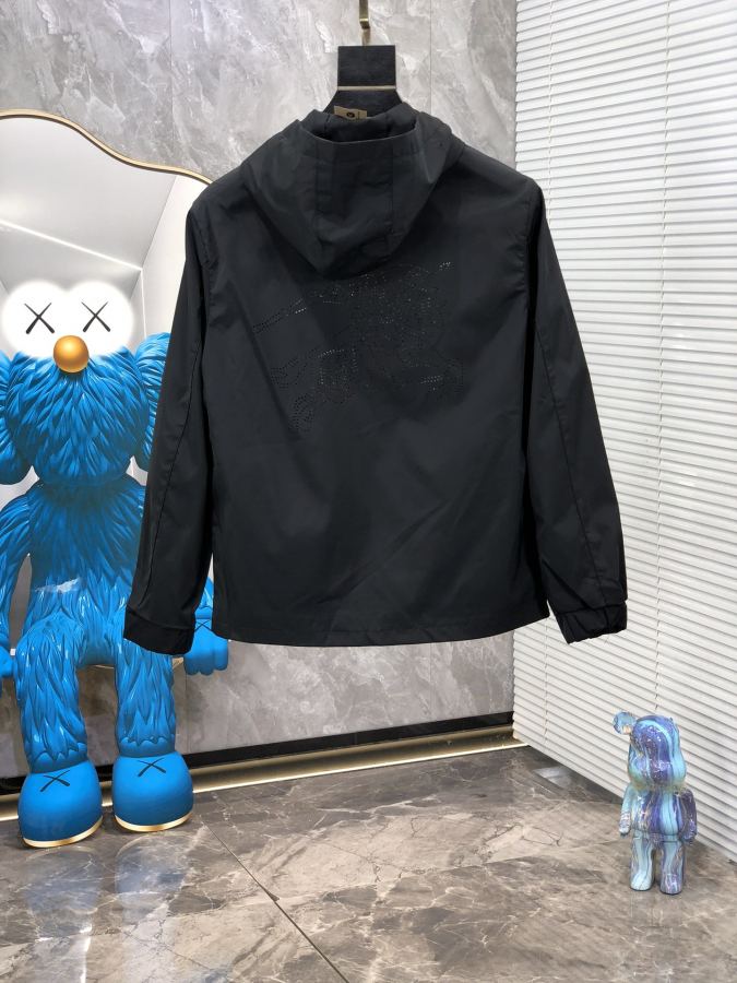 1:1 Replica Burberry men Reversible Technical Waterproof Windproof Men's Jacket Spring 2026 — Premium Replica — photo 7