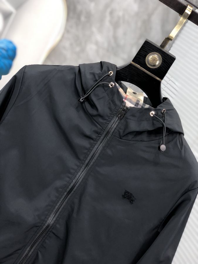1:1 Replica Burberry men Reversible Technical Waterproof Windproof Men's Jacket Spring 2026 — Premium Replica — photo 2