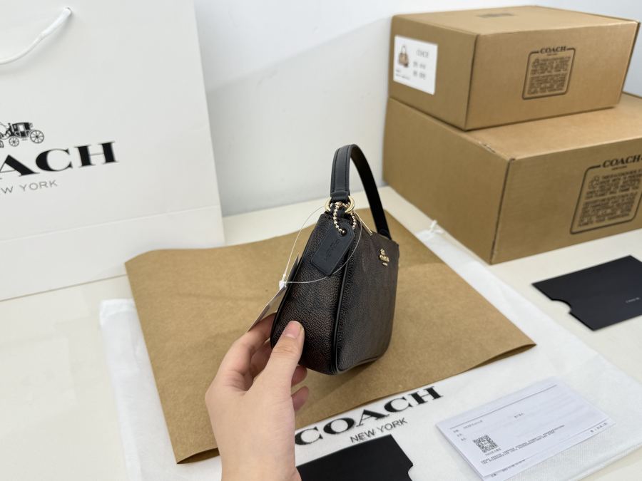 1:1 Replica COACH bag replica — photo 4