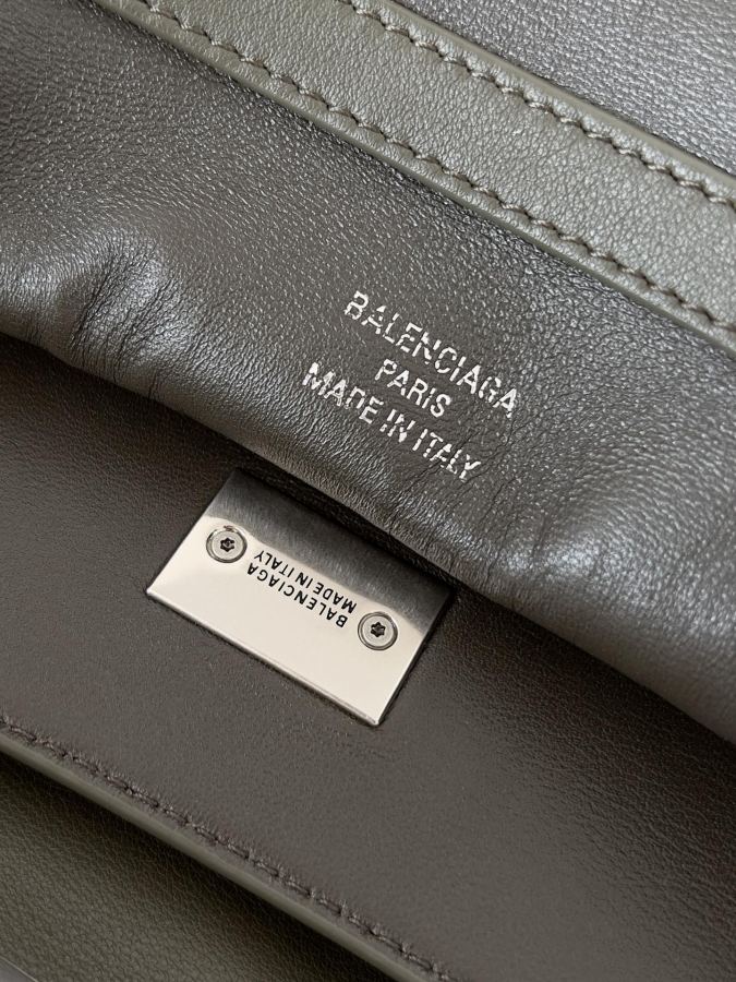 1:1 Replica Balenciaga bag 𝐁𝐚𝐥𝐞𝐧𝐜𝐢𝐚𝐠𝐚 𝐑𝐨𝐝𝐞𝐨 — Premium Replica — photo 5