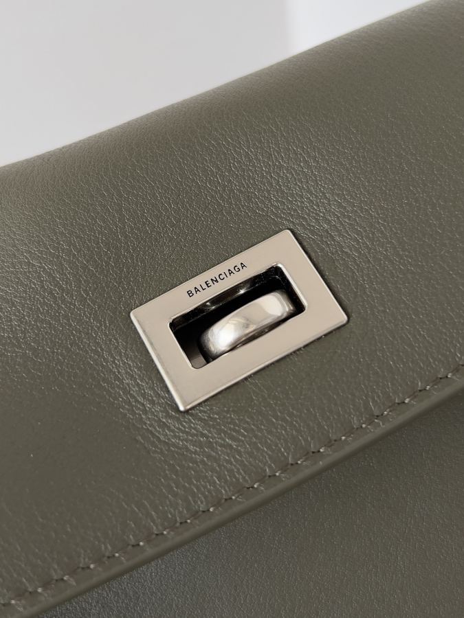 1:1 Replica Balenciaga bag 𝐁𝐚𝐥𝐞𝐧𝐜𝐢𝐚𝐠𝐚 𝐑𝐨𝐝𝐞𝐨 — Premium Replica — photo 4