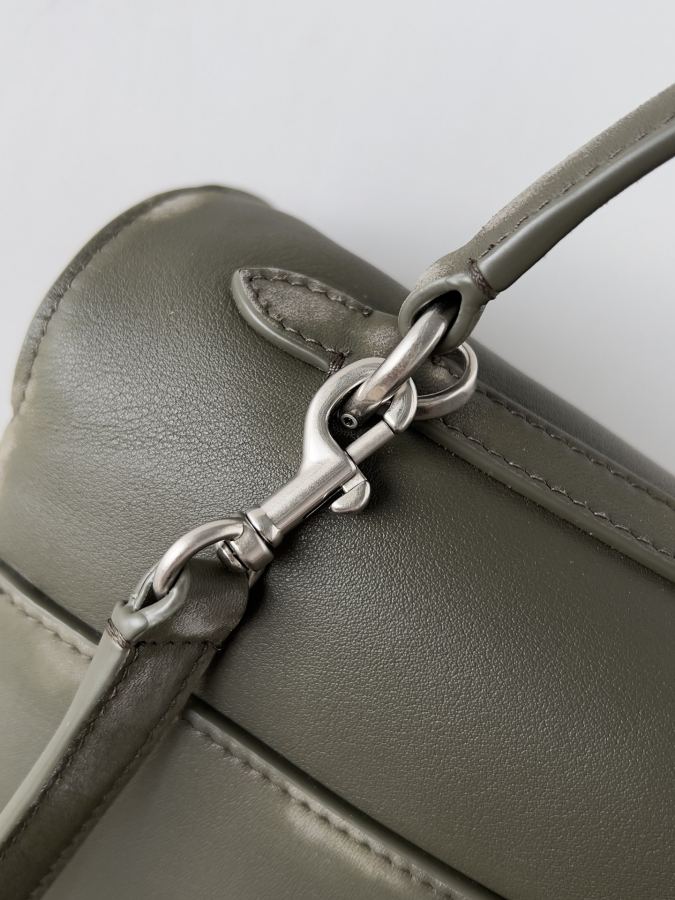 1:1 Replica Balenciaga bag 𝐁𝐚𝐥𝐞𝐧𝐜𝐢𝐚𝐠𝐚 𝐑𝐨𝐝𝐞𝐨 — 1:1 Replica — photo 7