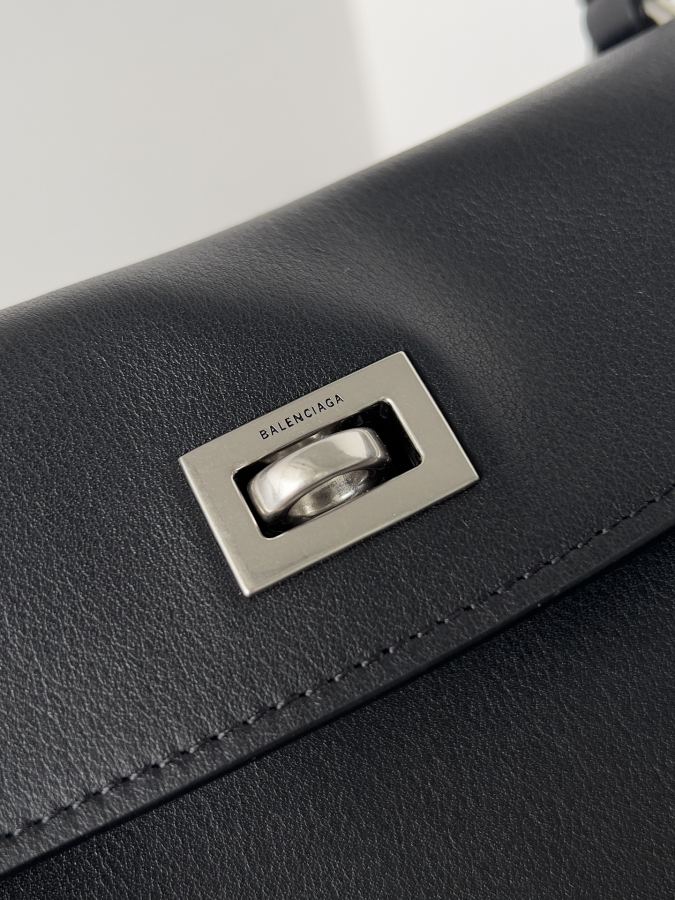 1:1 Replica Balenciaga bag 𝐁𝐚𝐥𝐞𝐧𝐜𝐢𝐚𝐠𝐚 𝐑𝐨𝐝𝐞𝐨 — 1:1 Replica — photo 4