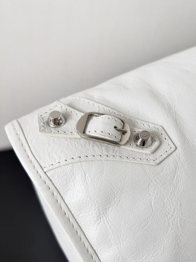 1:1 Replica Balenciaga bag 𝗕𝗕𝗔𝗟𝗘𝗡𝗖𝗜𝗔𝗚𝗔*𝗟𝗘 𝗖𝗜𝗧𝗬 — Premium Replica — photo 9