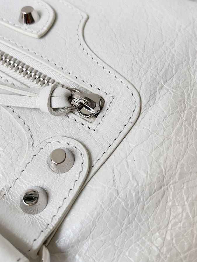 1:1 Replica Balenciaga bag 𝗕𝗕𝗔𝗟𝗘𝗡𝗖𝗜𝗔𝗚𝗔*𝗟𝗘 𝗖𝗜𝗧𝗬 — Premium Replica — photo 7