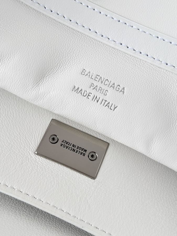 1:1 Replica Balenciaga bag 𝐁𝐚𝐥𝐞𝐧𝐜𝐢𝐚𝐠𝐚 𝐑𝐨𝐝𝐞𝐨 — Premium Replica — photo 5
