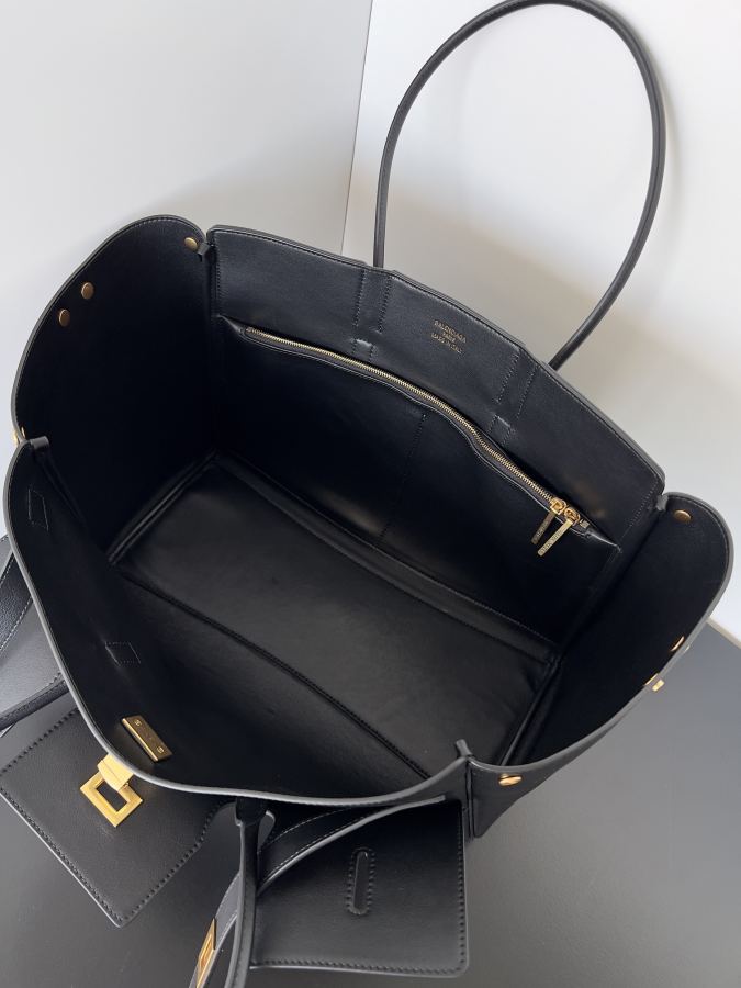 1:1 Replica Balenciaga bag 𝐁𝐚𝐥𝐞𝐧𝐜𝐢𝐚𝐠𝐚 𝐁𝐞𝐥 𝐀𝐢𝐫 — Premium Replica — photo 3