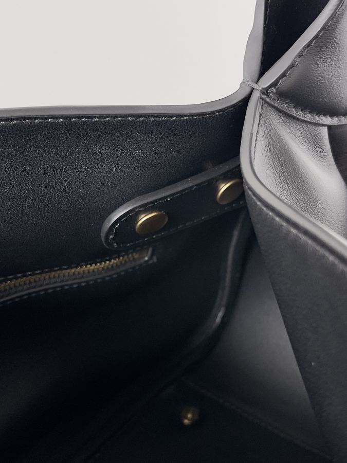 1:1 Replica Balenciaga bag 𝐁𝐚𝐥𝐞𝐧𝐜𝐢𝐚𝐠𝐚 𝐁𝐞𝐥 𝐀𝐢𝐫 — AAA Quality Replica — photo 8