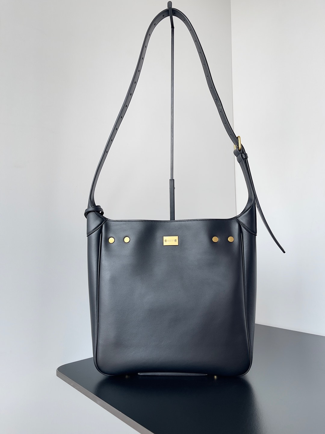 1:1 Replica Balenciaga bag 𝐁𝐚𝐥𝐞𝐧𝐜𝐢𝐚𝐠𝐚 𝐁𝐞𝐥 𝐀𝐢𝐫 𝐇𝐨𝐛𝐨 — 1:1 Replica — photo 2