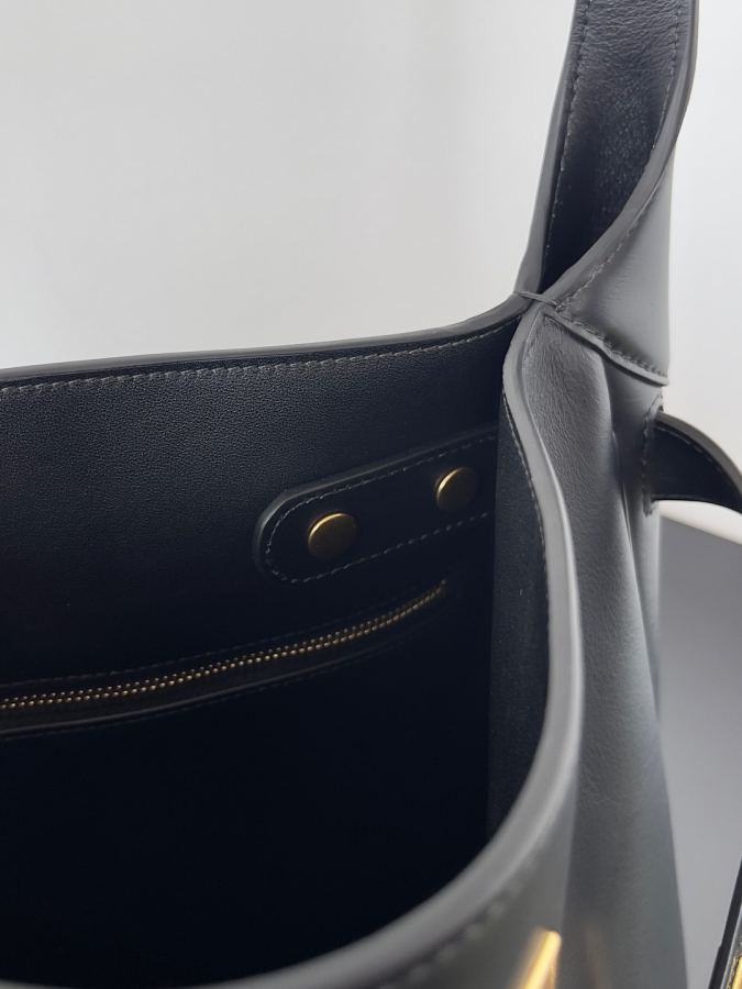 1:1 Replica Balenciaga bag 𝐁𝐚𝐥𝐞𝐧𝐜𝐢𝐚𝐠𝐚 𝐁𝐞𝐥 𝐀𝐢𝐫 𝐇𝐨𝐛𝐨 — 1:1 Replica — photo 8