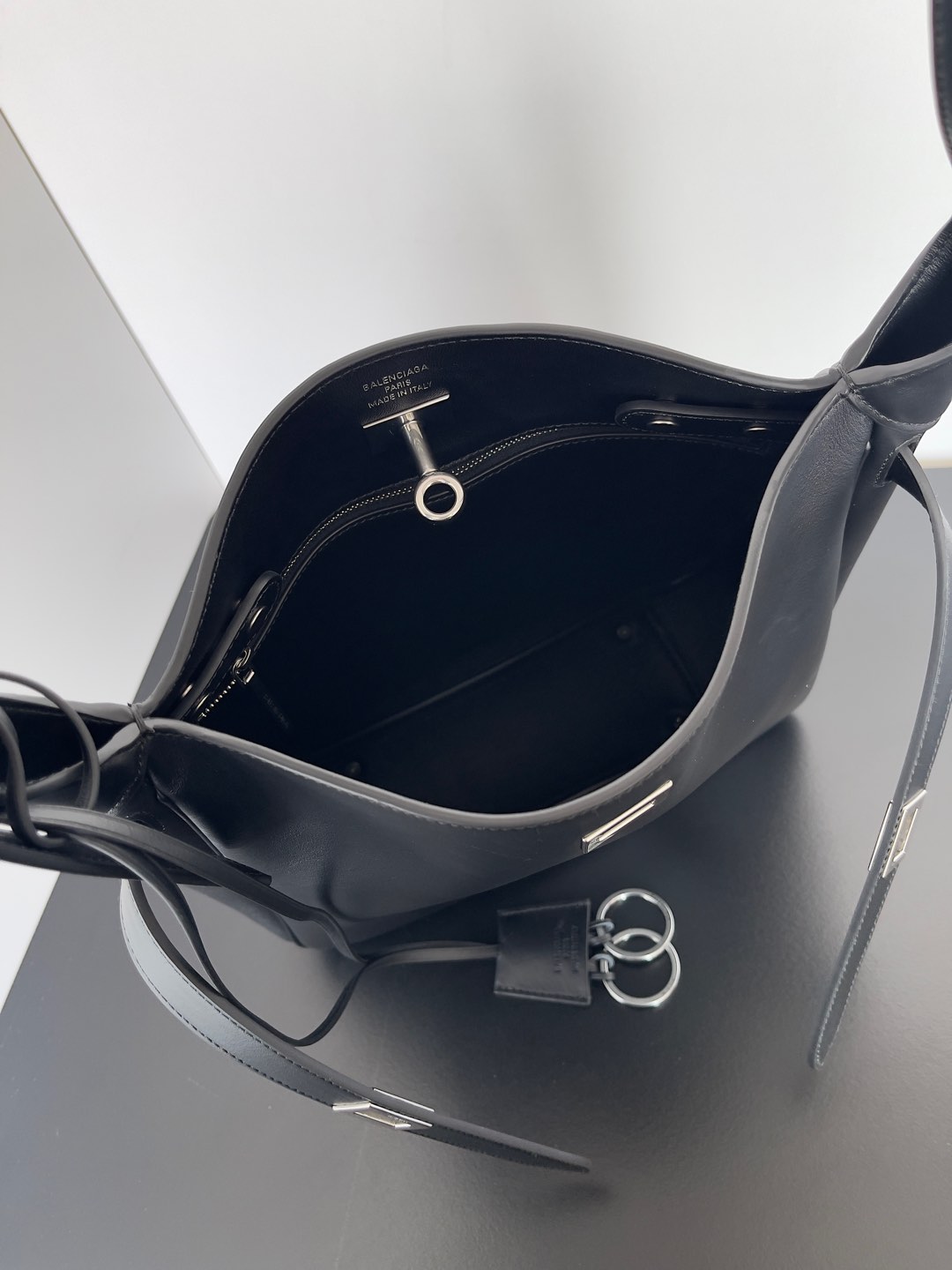 1:1 Replica Balenciaga bag 𝐁𝐚𝐥𝐞𝐧𝐜𝐢𝐚𝐠𝐚 𝐁𝐞𝐥 𝐀𝐢𝐫 𝐇𝐨𝐛𝐨 — 1:1 Replica — photo 3