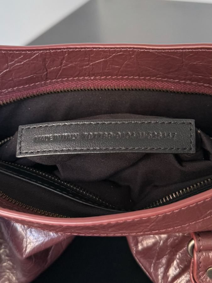 1:1 Replica Balenciaga bag 𝗕𝗔𝗟𝗘𝗡𝗖𝗜𝗔𝗚𝗔*𝗟𝗘 𝗖𝗜𝗧𝗬 — Premium Replica — photo 5