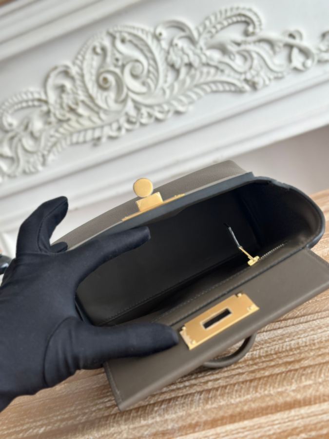 1:1 Replica Hermes bag Half hand sewing mini 2424 — AAA Quality Replica — photo 9