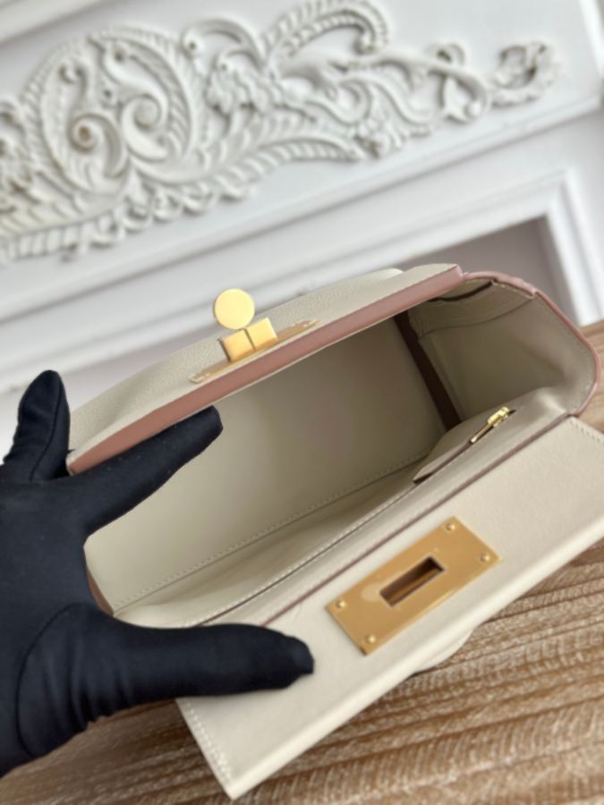 1:1 Replica Hermes bag Half hand sewing mini 2424 — AAA Quality Replica — photo 9