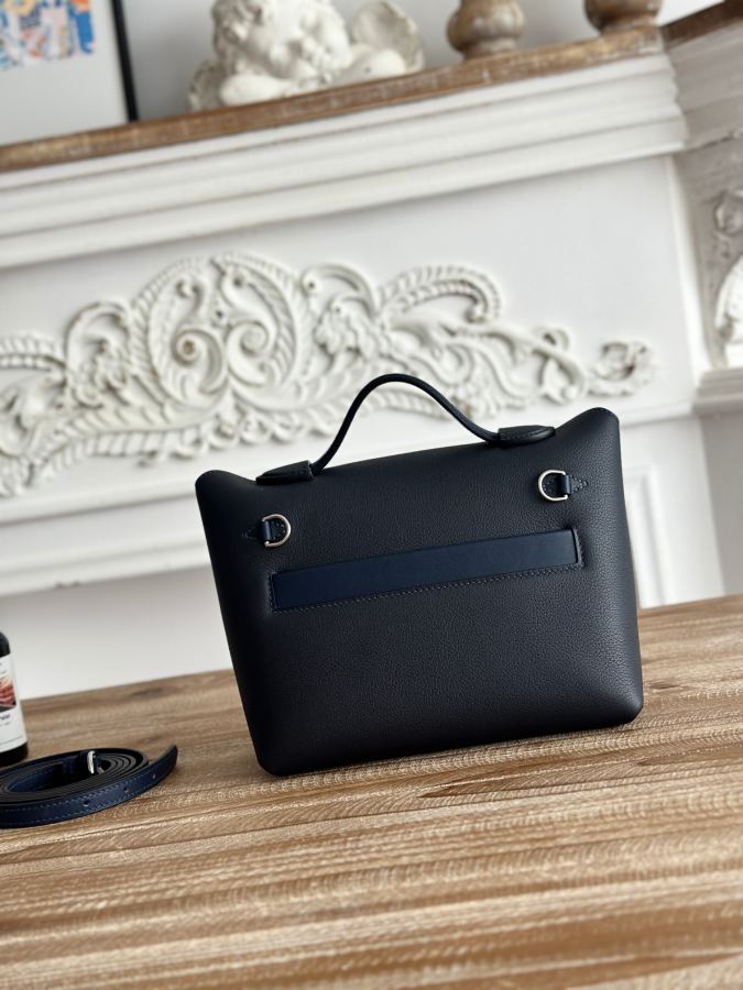 1:1 Replica Hermes bag Half hand sewing mini 2424 — AAA Quality Replica — photo 3