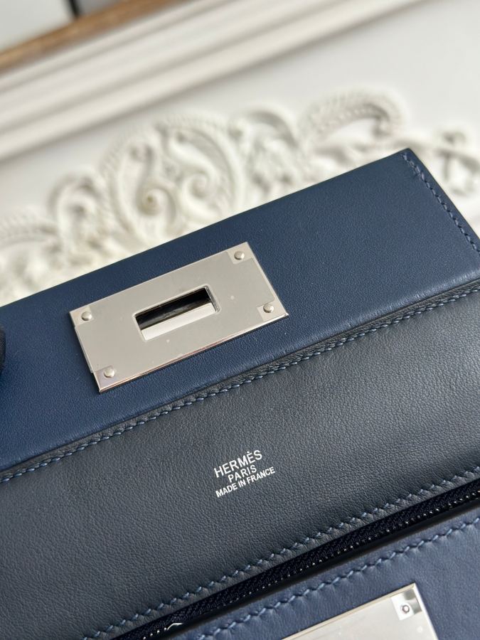 1:1 Replica Hermes bag Half hand sewing mini 2424 — AAA Quality Replica — photo 8