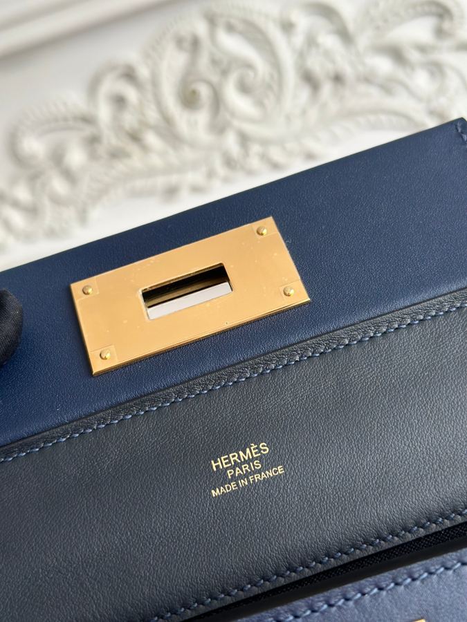 1:1 Replica Hermes bag Half hand sewing mini 2424 — Premium Replica — photo 8