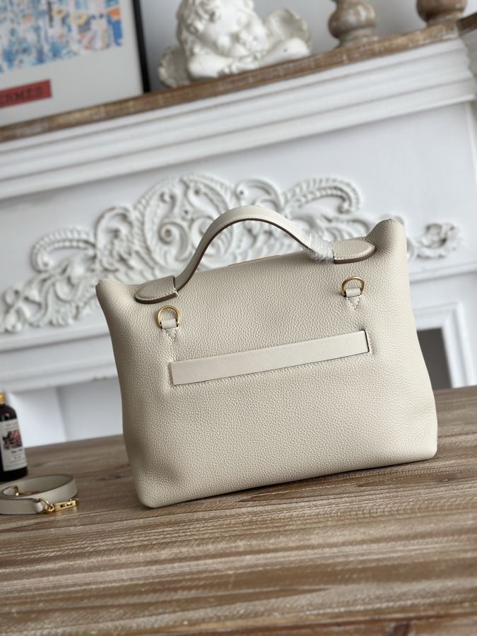 1:1 Replica Hermes bag Half hand sewing 2424 — Premium Replica — photo 3
