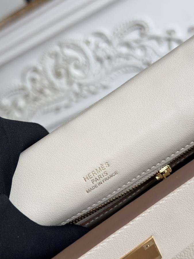 1:1 Replica Hermes bag Half hand sewing 2424 — Premium Replica — photo 9