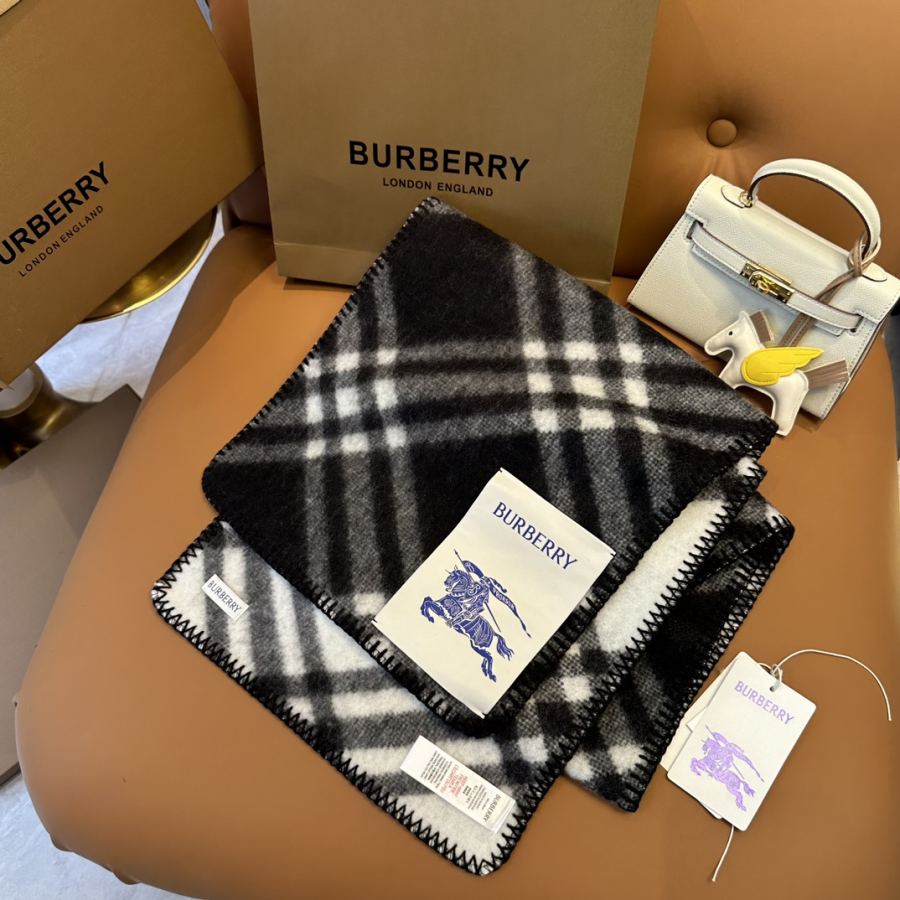 1:1 Replica burberry scarf (Higher version) — AAA Quality Replica — photo 5