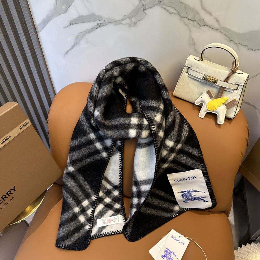 1:1 Replica burberry scarf (Higher version) — AAA Quality Replica — photo 7
