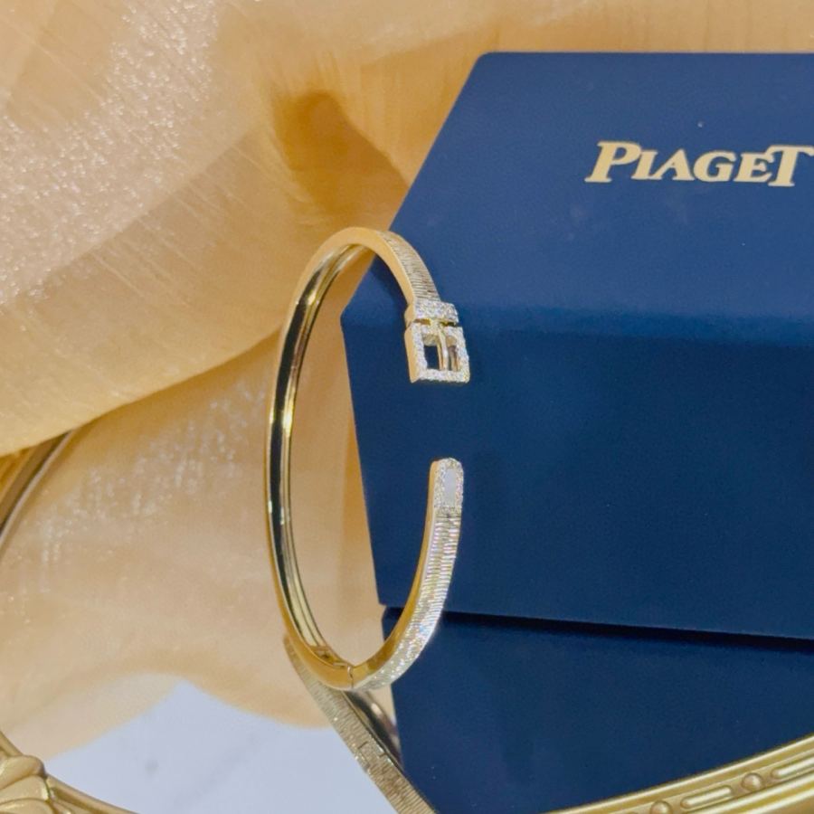 1:1 Replica Piaget Watches Piaget V — AAA Quality Replica — photo 5