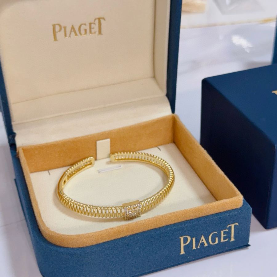 1:1 Replica Piaget Watches Piaget V — Premium Replica — photo 4