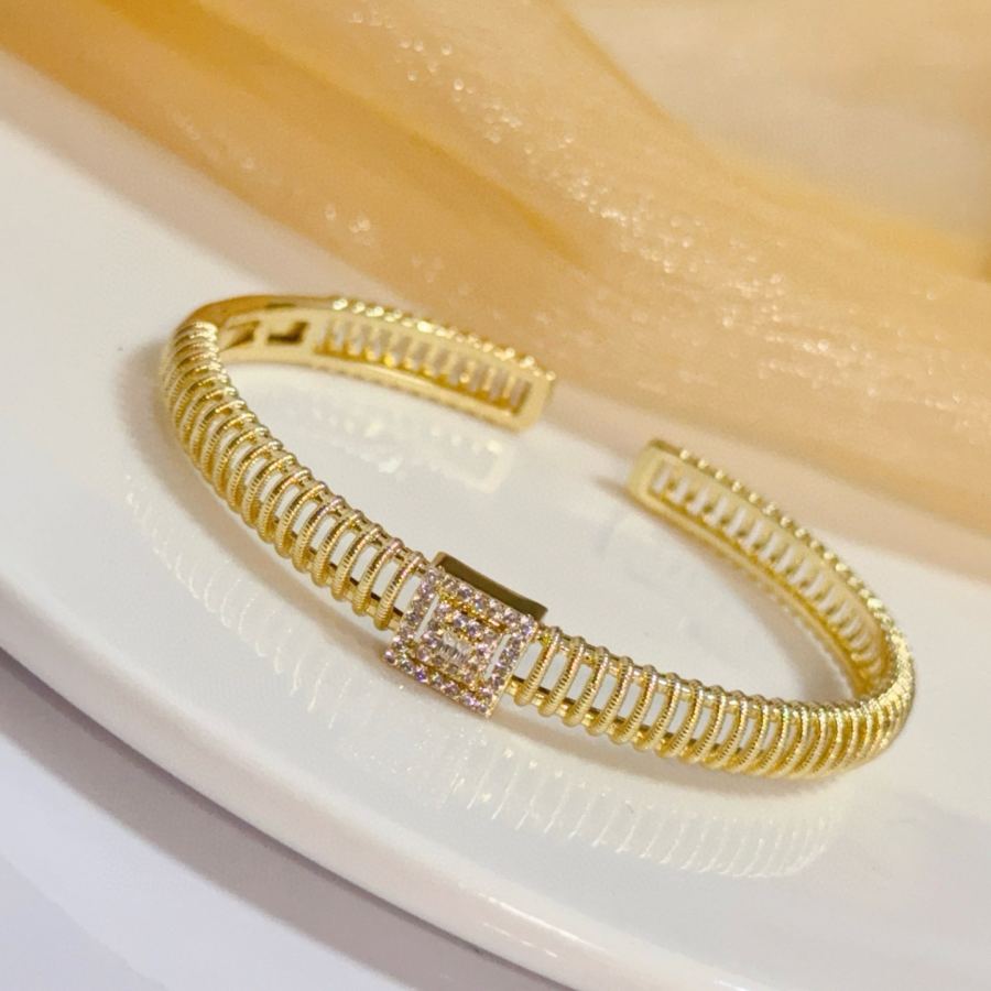 1:1 Replica Piaget Watches Piaget V — Premium Replica — photo 5