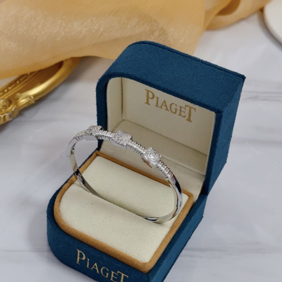 1:1 Replica Piaget Watches Piaget V — AAA Quality Replica — photo 3