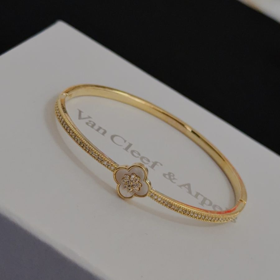 1:1 Replica Van Cleef & Arpels Jewelry 〔 〕VCA V — 1:1 Replica — photo 2