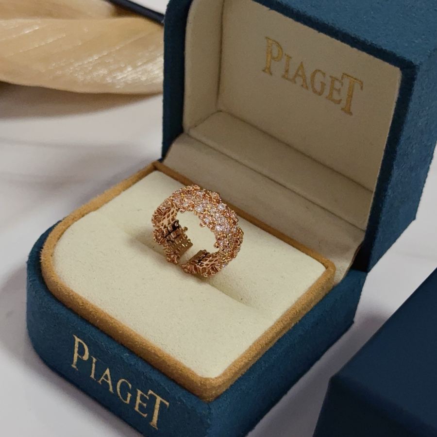 1:1 Replica Piaget Watches Piaget V — Premium Replica — photo 3