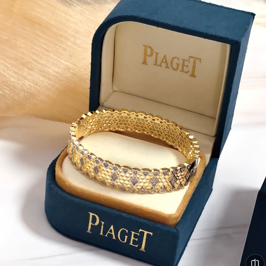 1:1 Replica Piaget Watches Piaget V — AAA Quality Replica — photo 2