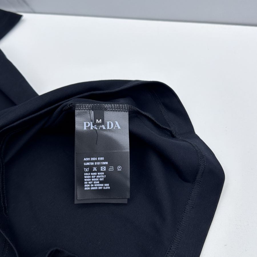 1:1 Replica Prada men Prada 2026 logo T dx — 1:1 Replica — photo 9