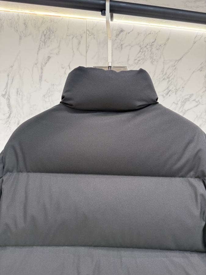 1:1 Replica Prada down jacket D prada re-nylon — 1:1 Replica — photo 8