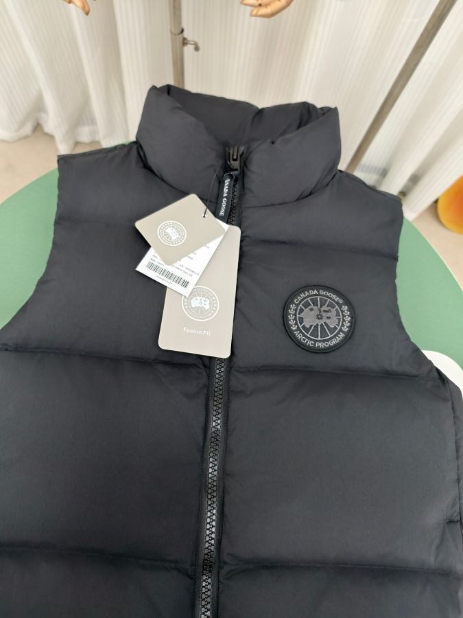 1:1 Replica GOOSE down jacket, Model 2804 M — 1:1 Replica — photo 4