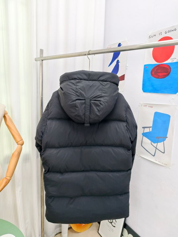 1:1 Replica GOOSE down jacket, Model 2801 — AAA Quality Replica — photo 10