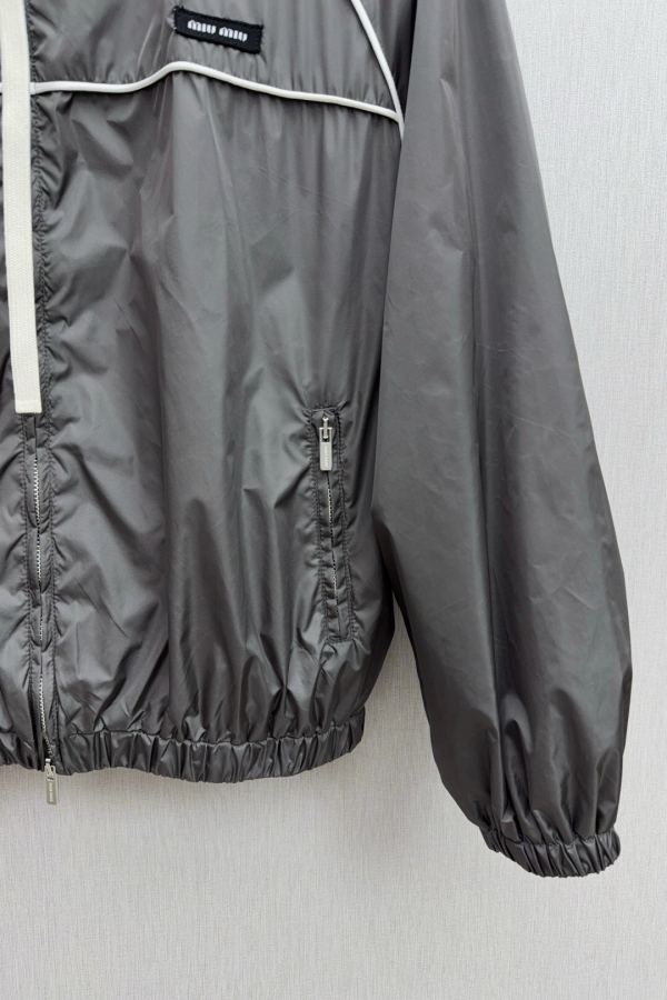 1:1 Replica MIUMIU men Support replacement after the year! O122 — Premium Replica — photo 5