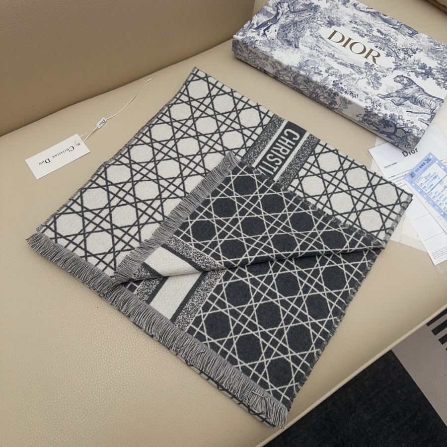 1:1 Replica Dior scarf 𝐃𝐢𝐨𝐫 Cannage pattern scarf — 1:1 Replica — photo 3