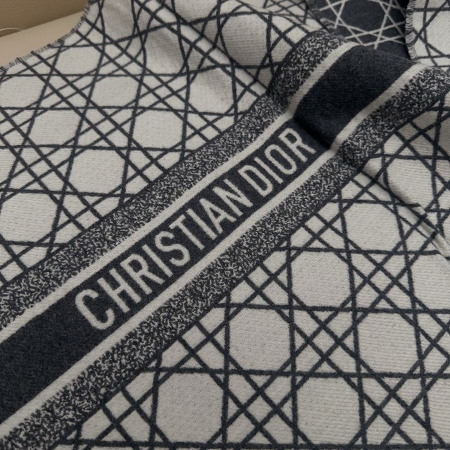 1:1 Replica Dior scarf 𝐃𝐢𝐨𝐫 Cannage pattern scarf — 1:1 Replica — photo 8