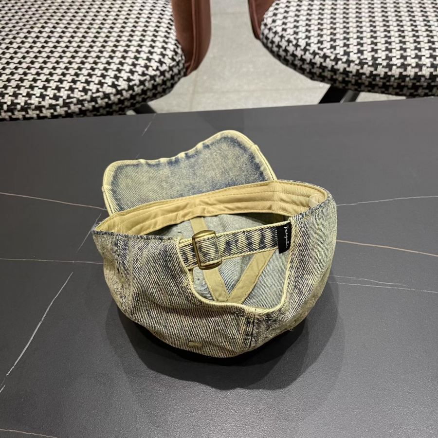 1:1 Replica Celine hat New — 1:1 Replica — photo 7
