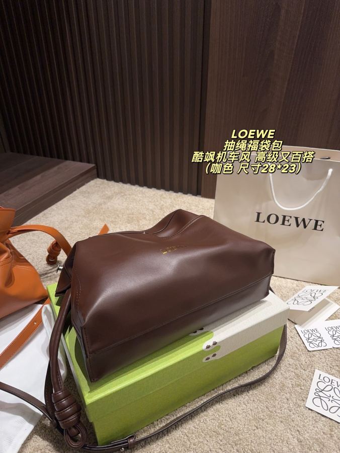 1:1 Replica LOEWE bag Comes with box Size 28*23 — AAA Quality Replica — photo 5