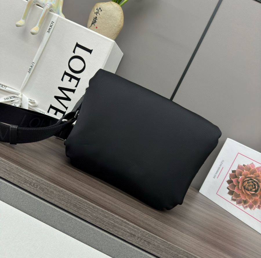 1:1 Replica LOEWE bag Premium — Premium Replica — photo 3