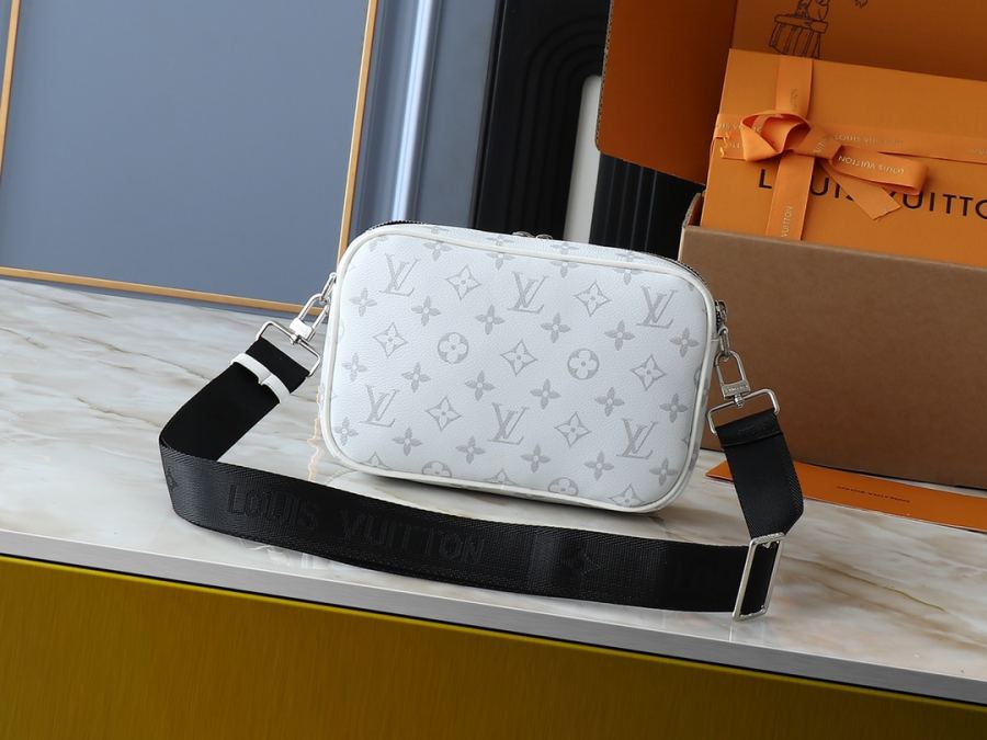 1:1 Replica Camera bag Original version 278 — Premium Replica — photo 3