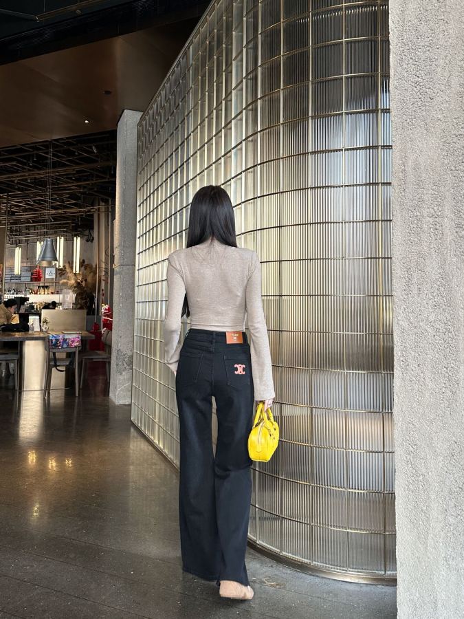 1:1 Replica Celine Women Celin*/26 SS — Premium Replica — photo 2