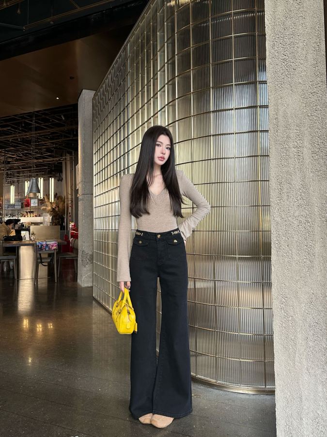 1:1 Replica Celine Women Celin*/26 SS — Premium Replica — photo 5