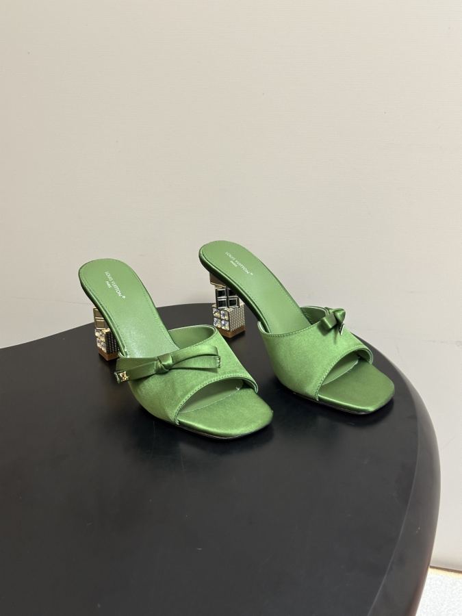 1:1 Replica LV women's shoes Ss New Louis vuiteeon Louis Vuitton LV Cube — AAA Quality Replica