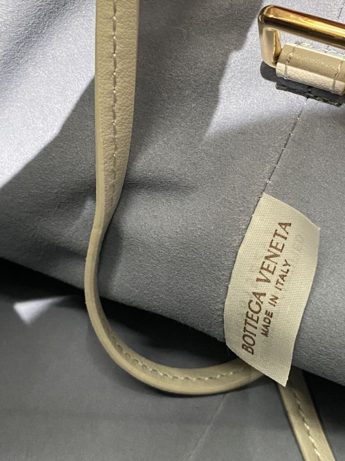 1:1 Replica Bottega Veneta bag 𝗕𝗼𝘁𝘁𝗲𝗴𝗮 𝗩𝗲𝗻𝗲𝘁𝗮 — AAA Quality Replica — photo 9