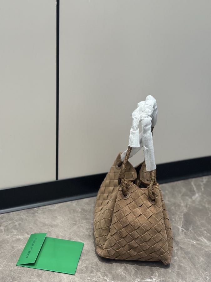 1:1 Replica Bottega Veneta bag 𝗕𝗼𝘁𝘁𝗲𝗴𝗮 𝗩𝗲𝗻𝗲𝘁𝗮 — Premium Replica — photo 3