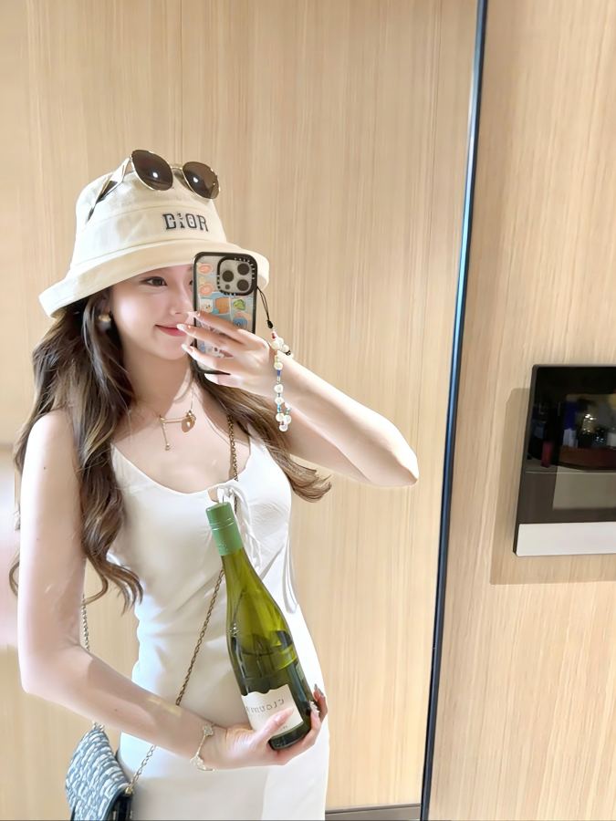 1:1 Replica dior hat New # — AAA Quality Replica — photo 3